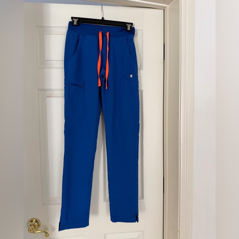 Women’s Figs Scrub Pants